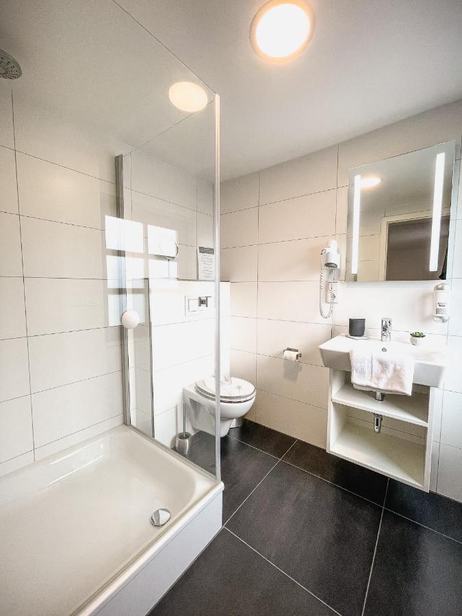 Hotel Kavala Lohmar Eksteriør billede